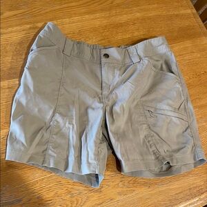 Women’s Duluth Tan Cargo Shorts